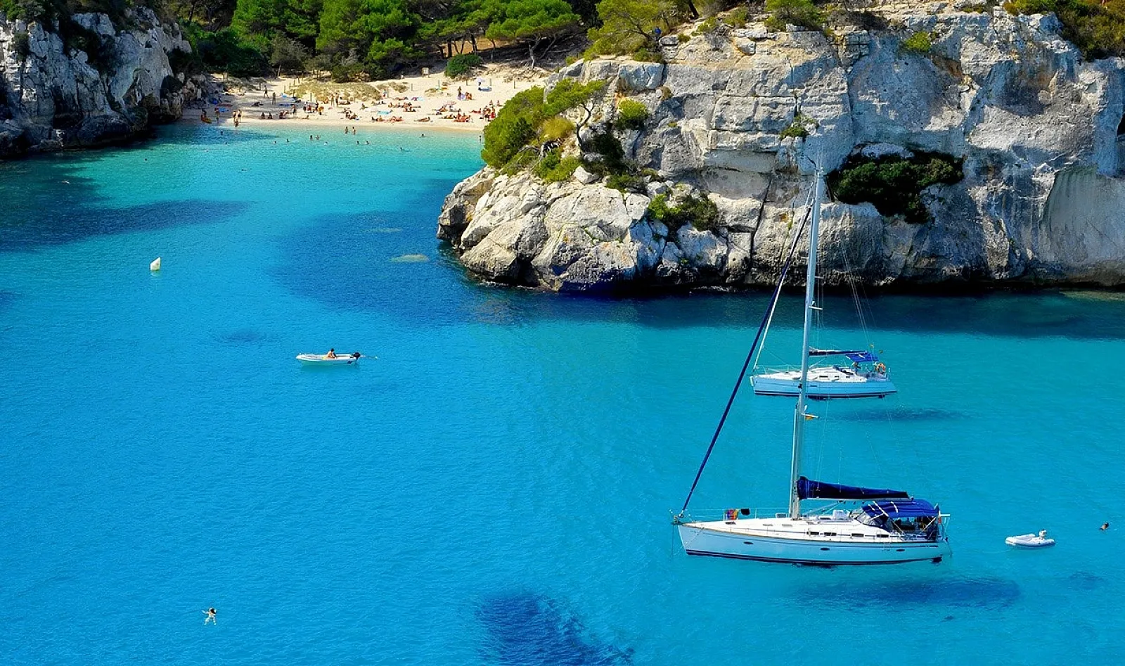 Yacht photo 4